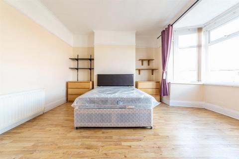 2 bedroom flat to rent, Sackville Road, Heaton, NE6