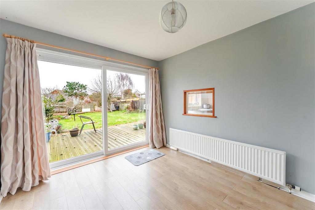 2 Alexander Way, Yatton, BS49 4 HE 4.jpg