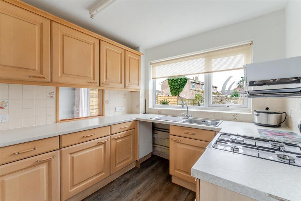 2 Alexander Way, Yatton, BS49 4 HE 14.jpg