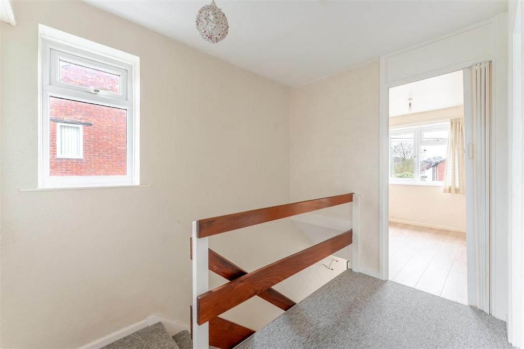 2 Alexander Way, Yatton, BS49 4 HE 22.jpg