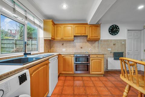 4 bedroom semi-detached house for sale, Leylands Road, Burgess Hill, RH15