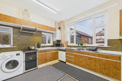 4 bedroom semi-detached house for sale, 12 Castle Road, Whitby