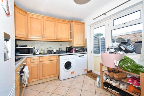 undefined, Willowhayne Drive, Walton-on-Thames, KT12