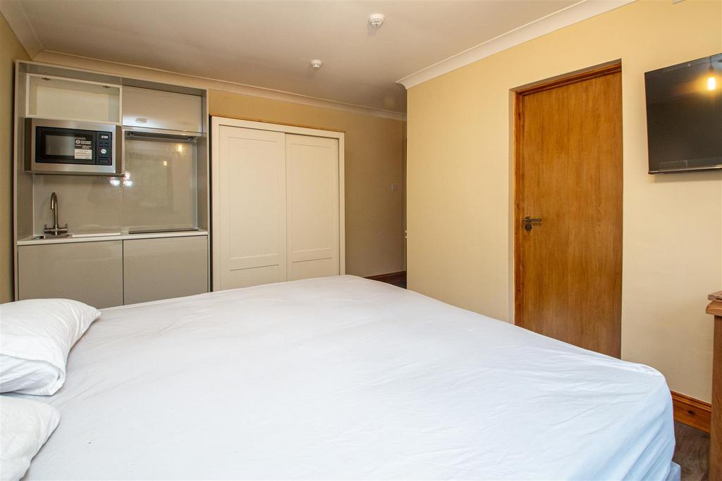 First floor studios 5.jpg