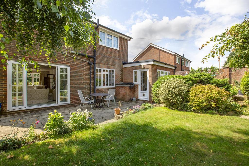 51 Inkerman Drive, HP15 7 JJ-14.jpg