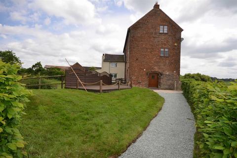 undefined, Hatton Mill Farm, Lower Hatton, Cranberry