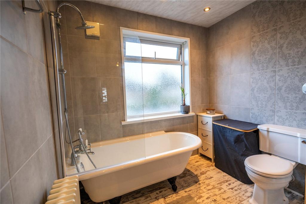 Bathroom (3)