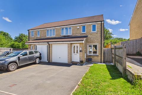 undefined, Daisy Close, Frome