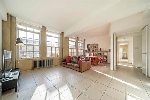 2 bedroom flat for sale, Green Walk, London SE1