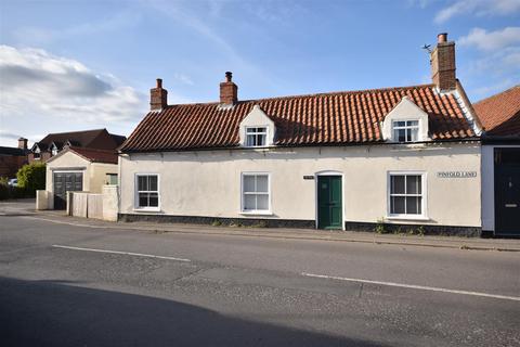 2 bedroom semi-detached house for sale, Pinfold Lane, Ruskington