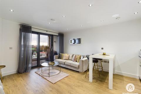 undefined, The Broadway, Loughton