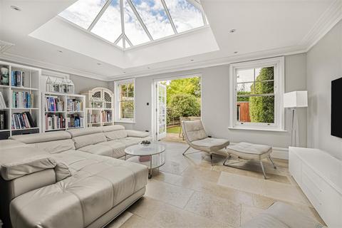 undefined, Latchmere Road, Kingston Upon Thames KT2