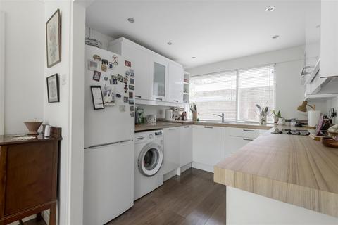 undefined, Parkleys, Richmond upon Thames TW10