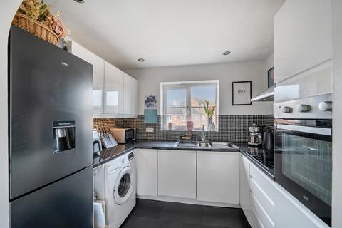 undefined, Figsbury Close, Swindon, Wiltshire