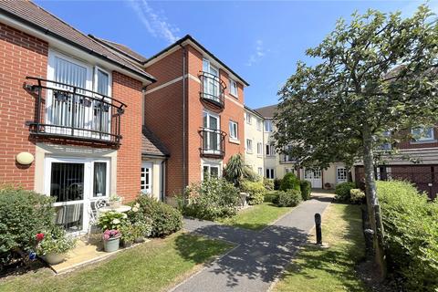 1 bedroom apartment for sale, Lymington Road, Highcliffe, Christchurch, Dorset, BH23