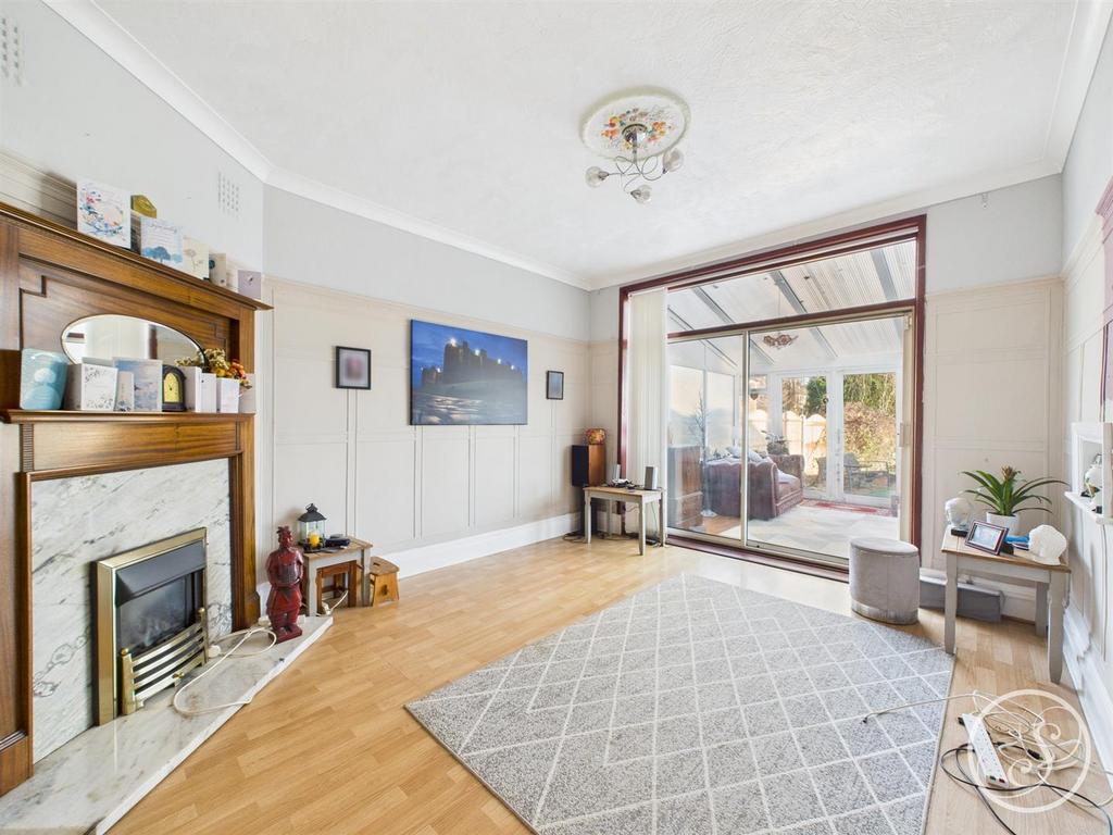 Second sitting room