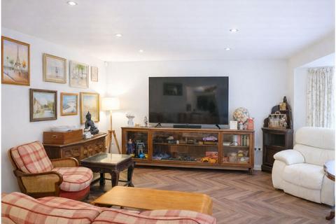 undefined, Lilac Court, Leeds, LS14