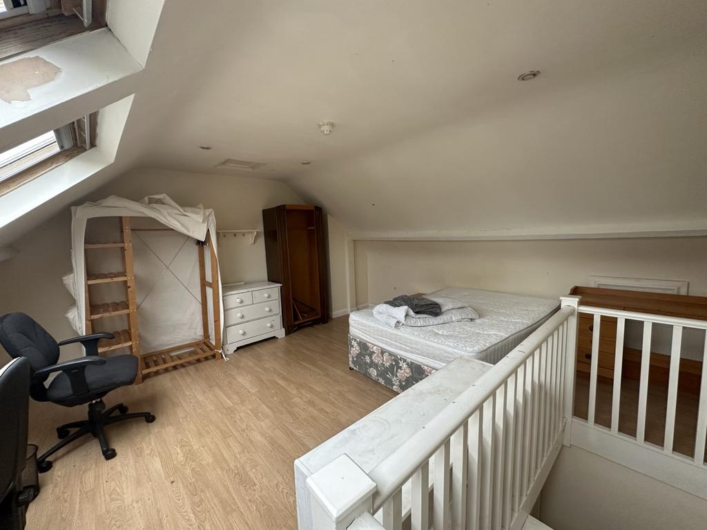 Bed 4