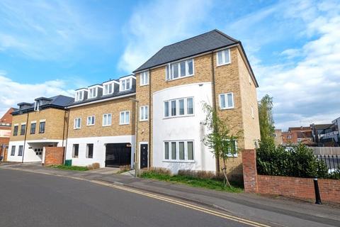 Chertsey, Surrey, KT16