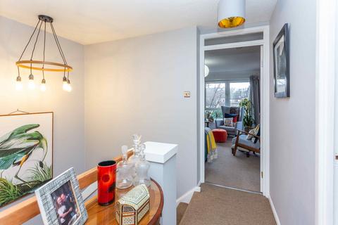 undefined, 2/4 Bangor Road, Edinburgh, EH6 5RS