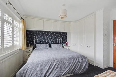 3 bedroom semi-detached house for sale, Briar Gate, Long Eaton
