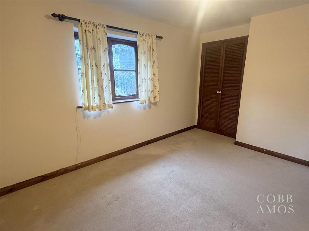 Bedroom Onea.jpg