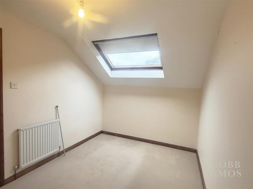 Bedroom Twoa.jpg
