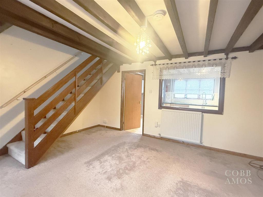 Livnig Room 2.jpg