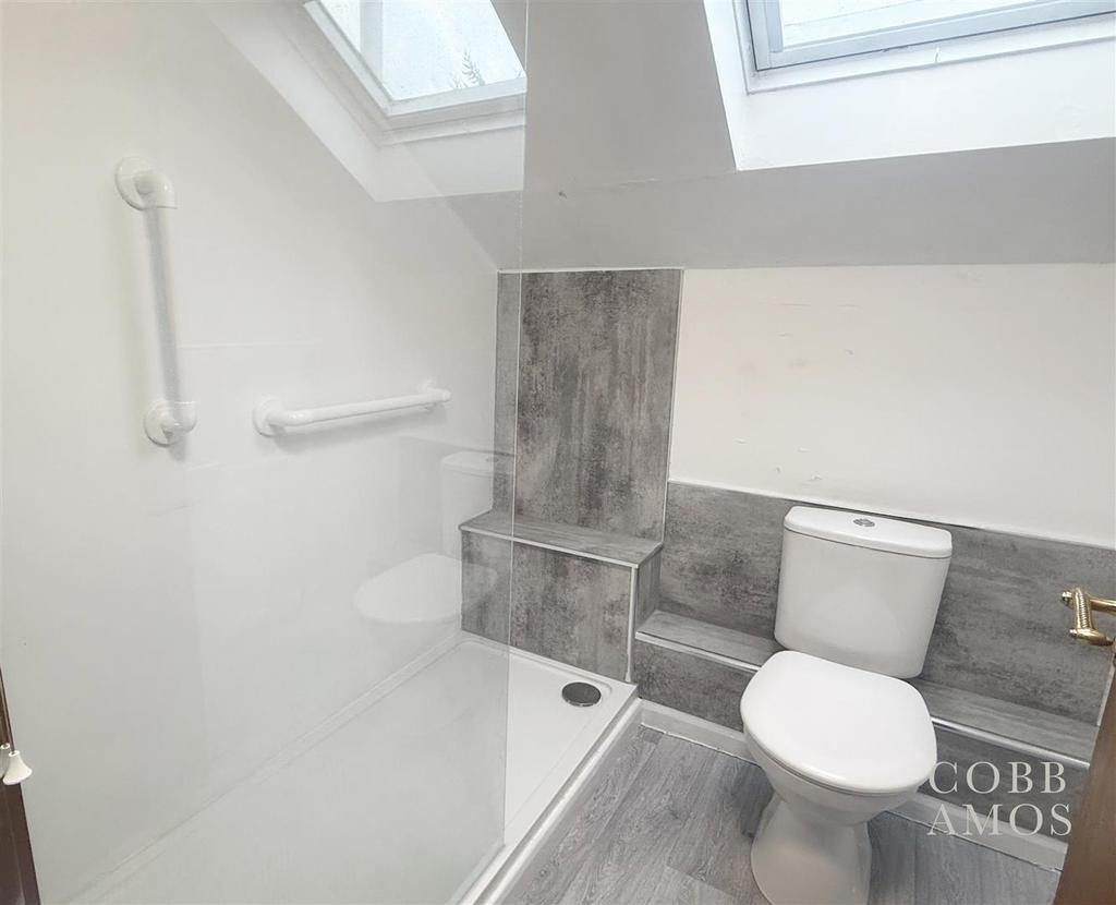 Shower Room.jpg