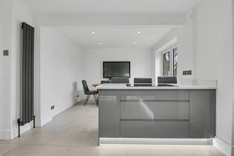 4 bedroom detached house for sale, Spring Close, Eastleigh SO50