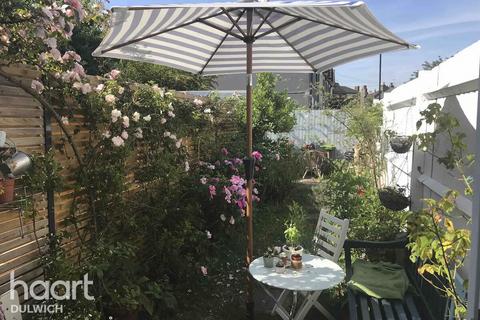 1 bedroom end of terrace house for sale, Sartor Road, London