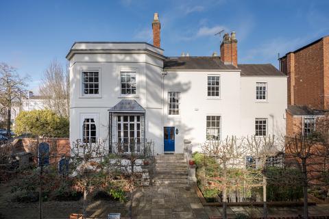 undefined, Binswood Avenue, Leamington Spa, Warwickshire, CV32