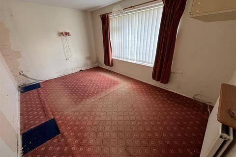 2 bedroom detached bungalow for sale, Glan Y Mor, Glan Conwy, Colwyn Bay