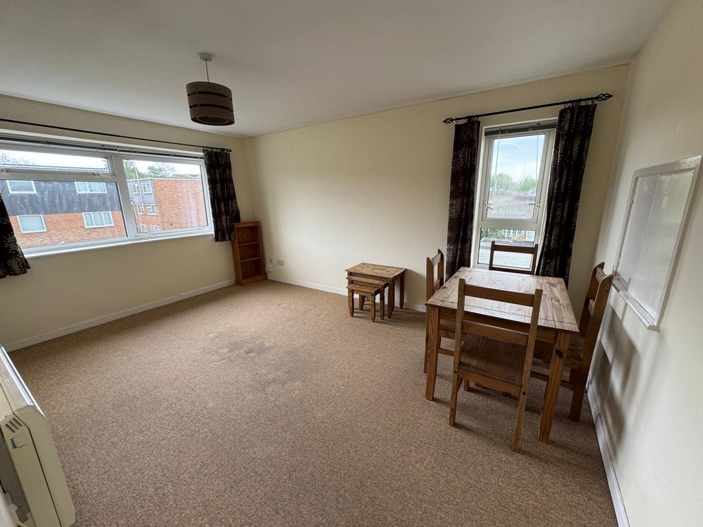 Living/Dining Room