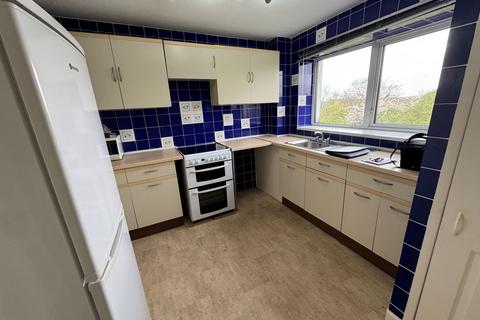 undefined, Helmsdale, Swindon SN25