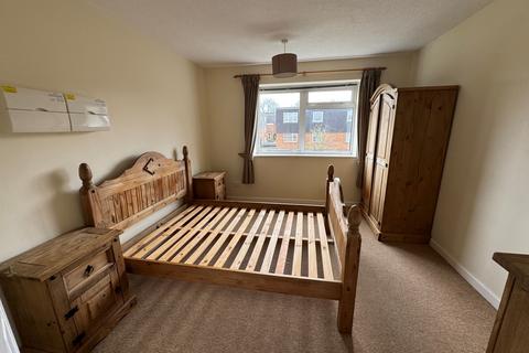 undefined, Helmsdale, Swindon SN25