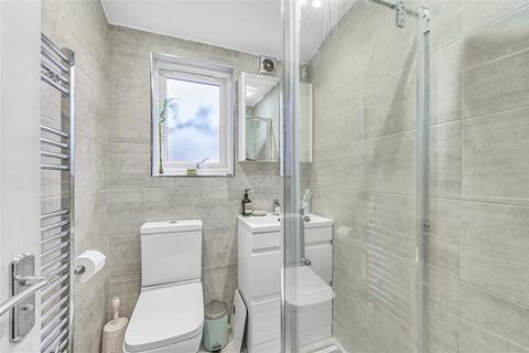 2 bedroom maisonette for sale, North Street, SW4