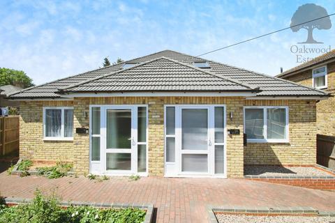 undefined, Poplar Avenue, West Drayton UB7