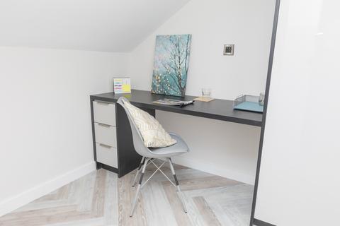 3 bedroom apartment to rent, Great Western Street, Manchester M14