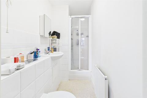 2 bedroom apartment to rent, Commonwealth Drive, Three Bridges, Crawley, West Sussex, RH10