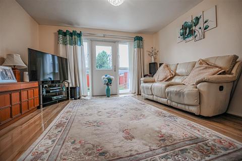 undefined, Elmwood Grove, Hemel Hempstead, HP3
