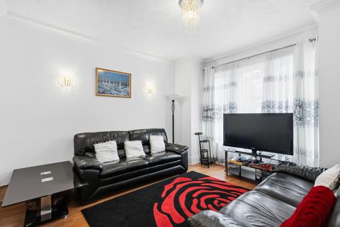 5 bedroom terraced house for sale, Salisbury Road, London E17