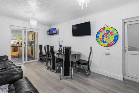 5 bedroom terraced house for sale, Salisbury Road, London E17