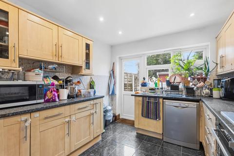 5 bedroom terraced house for sale, Salisbury Road, London E17