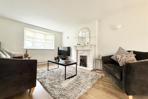 4 bedroom detached house for sale, Hampton Close, Wigston LE18