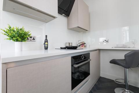 1 bedroom apartment to rent, King Street, Manchester M2