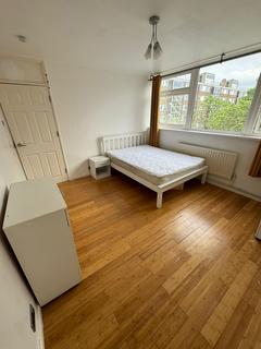 1 bedroom in a house share to rent, Tildesley Road, London SW15