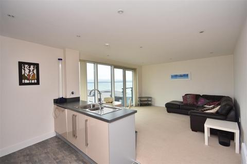 1 bedroom flat to rent, 48 Meridian TowerSwansea