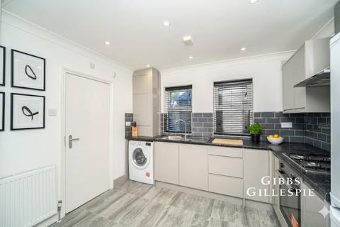 undefined, Pitshanger Lane, London, W5