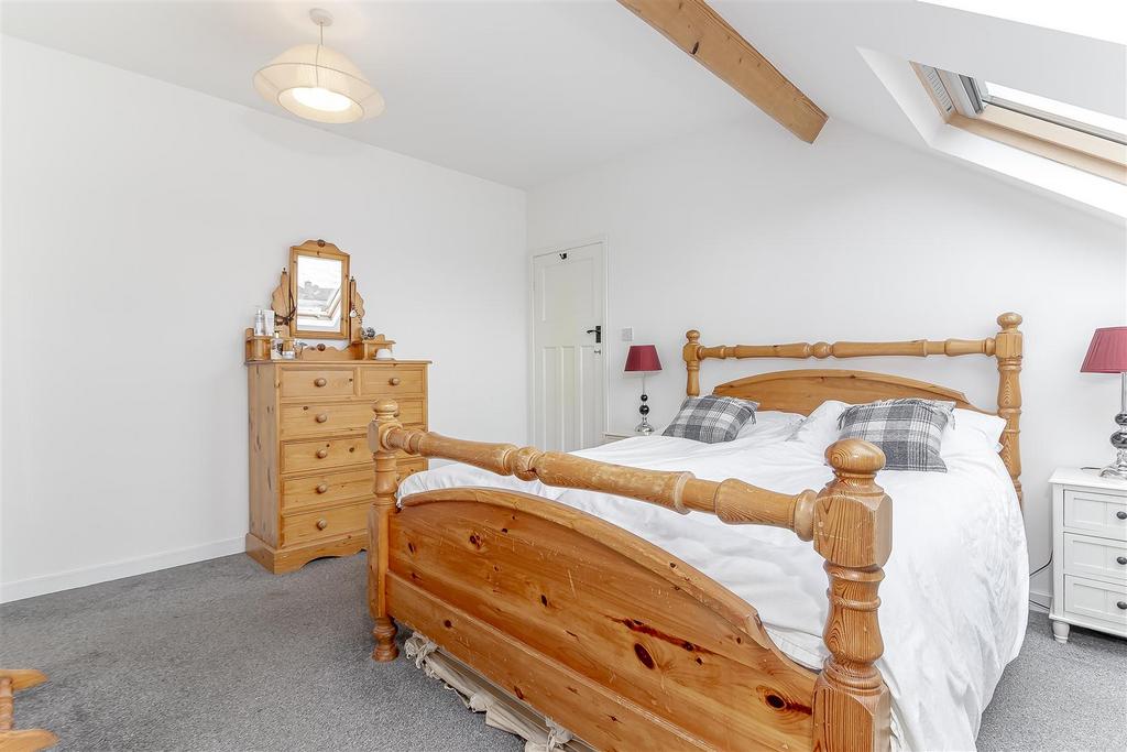 Bedroom 1 - B.jpg
